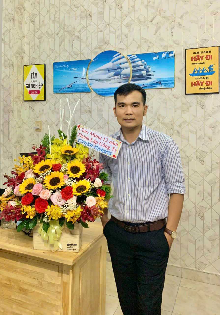 Giám đốc công ty : (Ông) Võ Văn Hiếu Giám đốc công ty : (Ông) Võ Văn Hiếu