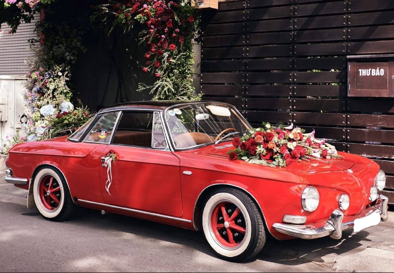 Khám Phá Các Dòng Xe Ô Tô Cổ Điển Của Mọi Thời Đại Khám Phá Các Dòng Xe Ô Tô Cổ Điển Của Mọi Thời Đại