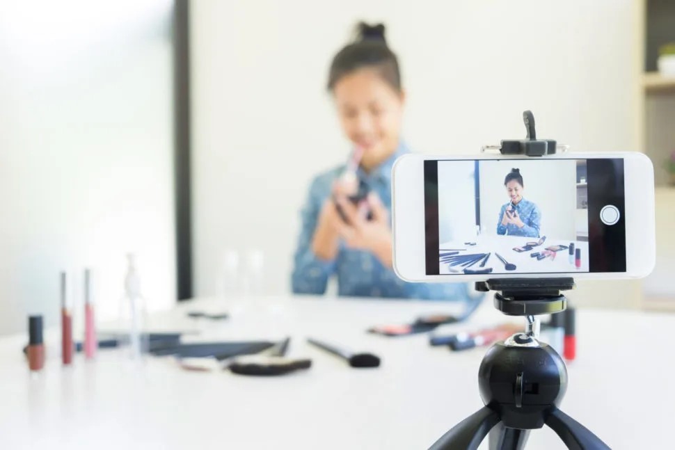 Bật Mí Cách Cắt Video Livestream trên Facebook Dễ Thực Hiện Bật Mí Cách Cắt Video Livestream trên Facebook Dễ Thực Hiện