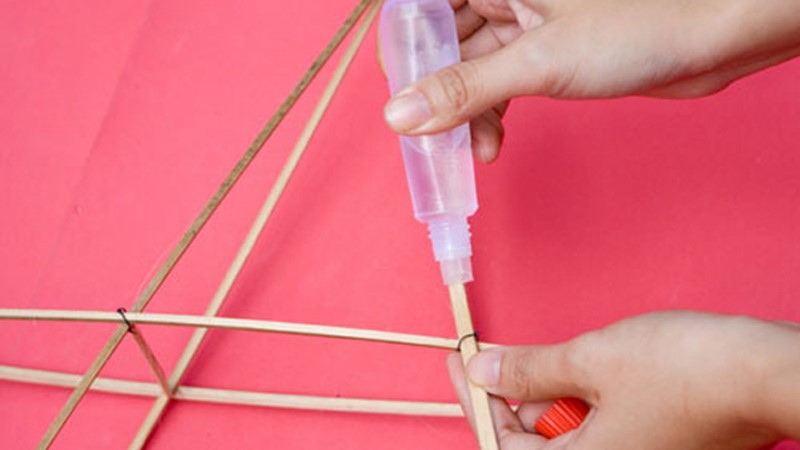 Hướng Dẫn Chi Tiết Cách Làm Lồng Đèn Ông Sao Đẹp Lung Linh