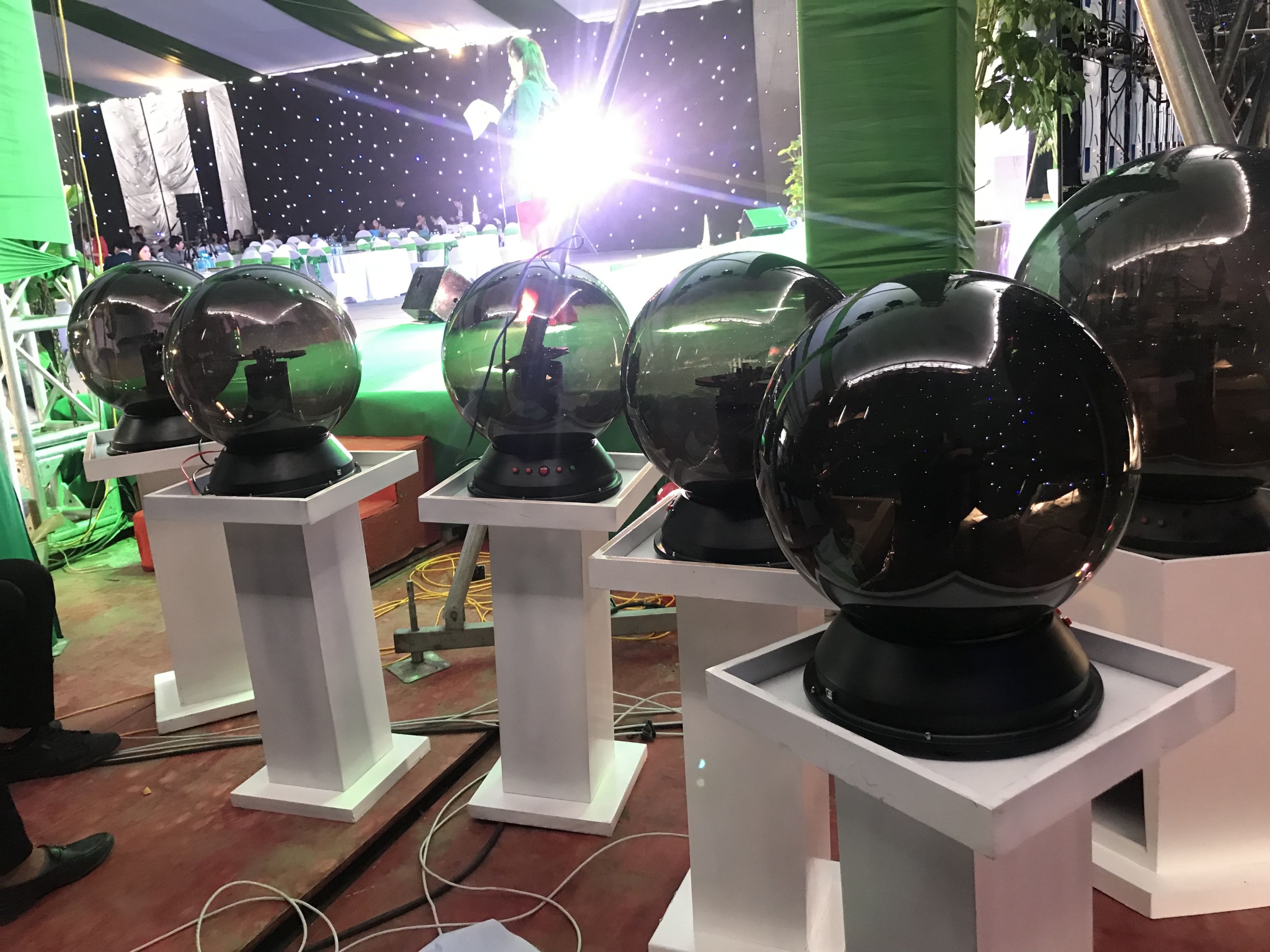 Cho Thuê Quả Cầu LED HCM Giá Rẻ