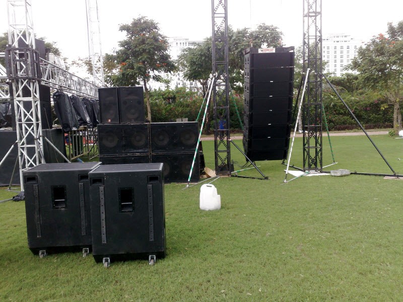 Cho Thuê Thiết Bị Sự Kiện Giá Rẻ Tại TPHCM Cho Thuê Thiết Bị Sự Kiện Giá Rẻ Tại TPHCM