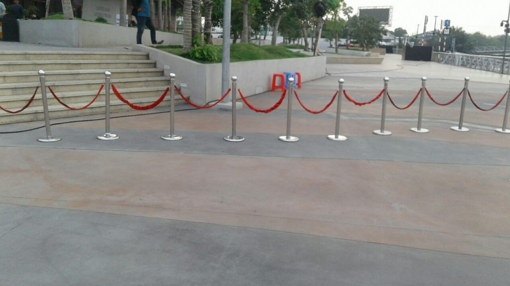 Cho Thuê Trụ Barie iNox Sự Kiện Giá Rẻ Tại TPHCM Cho Thuê Trụ Barie iNox Sự Kiện Giá Rẻ Tại TPHCM