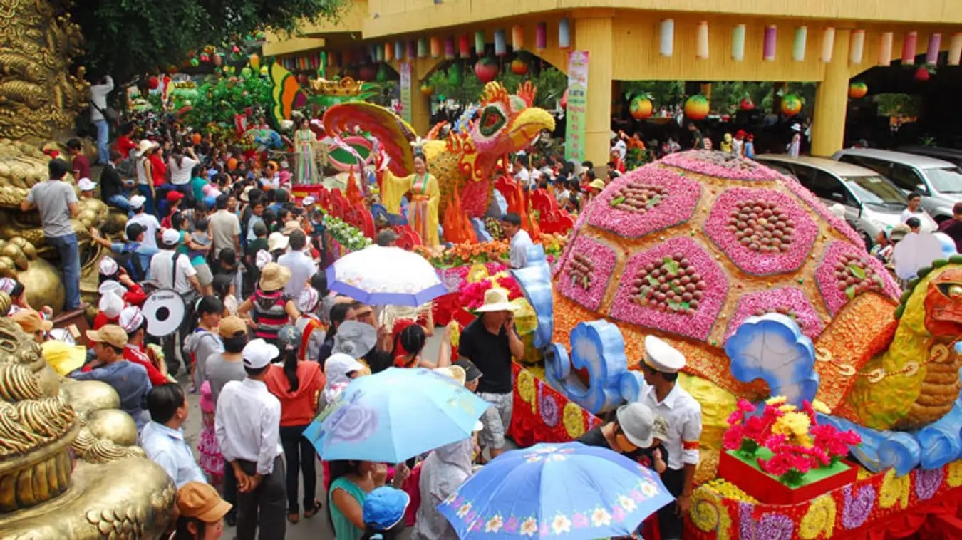 Lễ Hội Truyền Thống Là Gì? Giá Trị Của Lễ Hội Truyền Thống Mang Lại