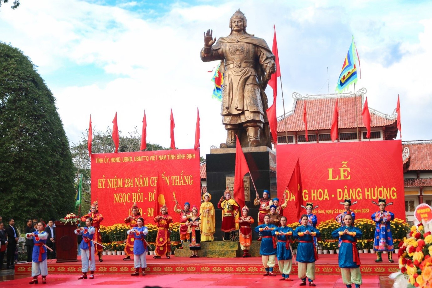 Lễ Kỷ Niệm Là Gì? Ý Nghĩa Và Cách Tổ Chức Lễ Kỷ Niệm Lễ Kỷ Niệm Là Gì? Ý Nghĩa Và Cách Tổ Chức Lễ Kỷ Niệm