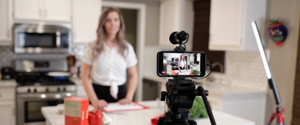 Livestream Là Gì? Lợi Ích Và Các Cách Livestream Hiệu Quả