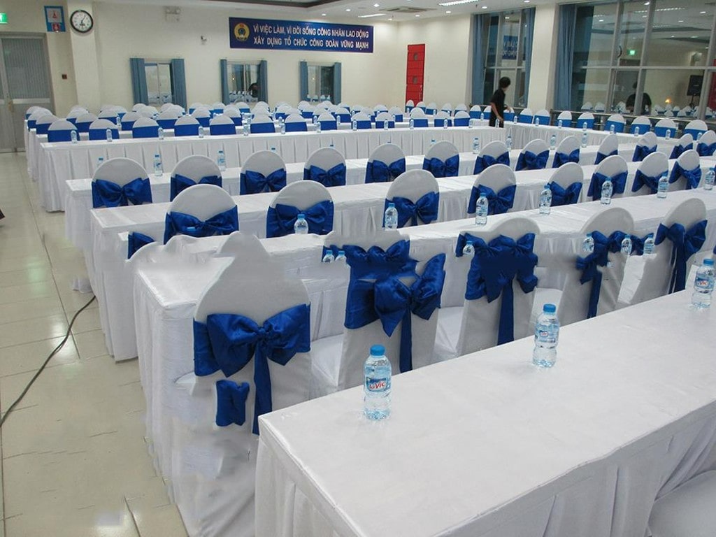 Hướng Dẫn Cách Lựa Chọn Bàn Ghế Tổ Chức Trung Thu Phù Hợp