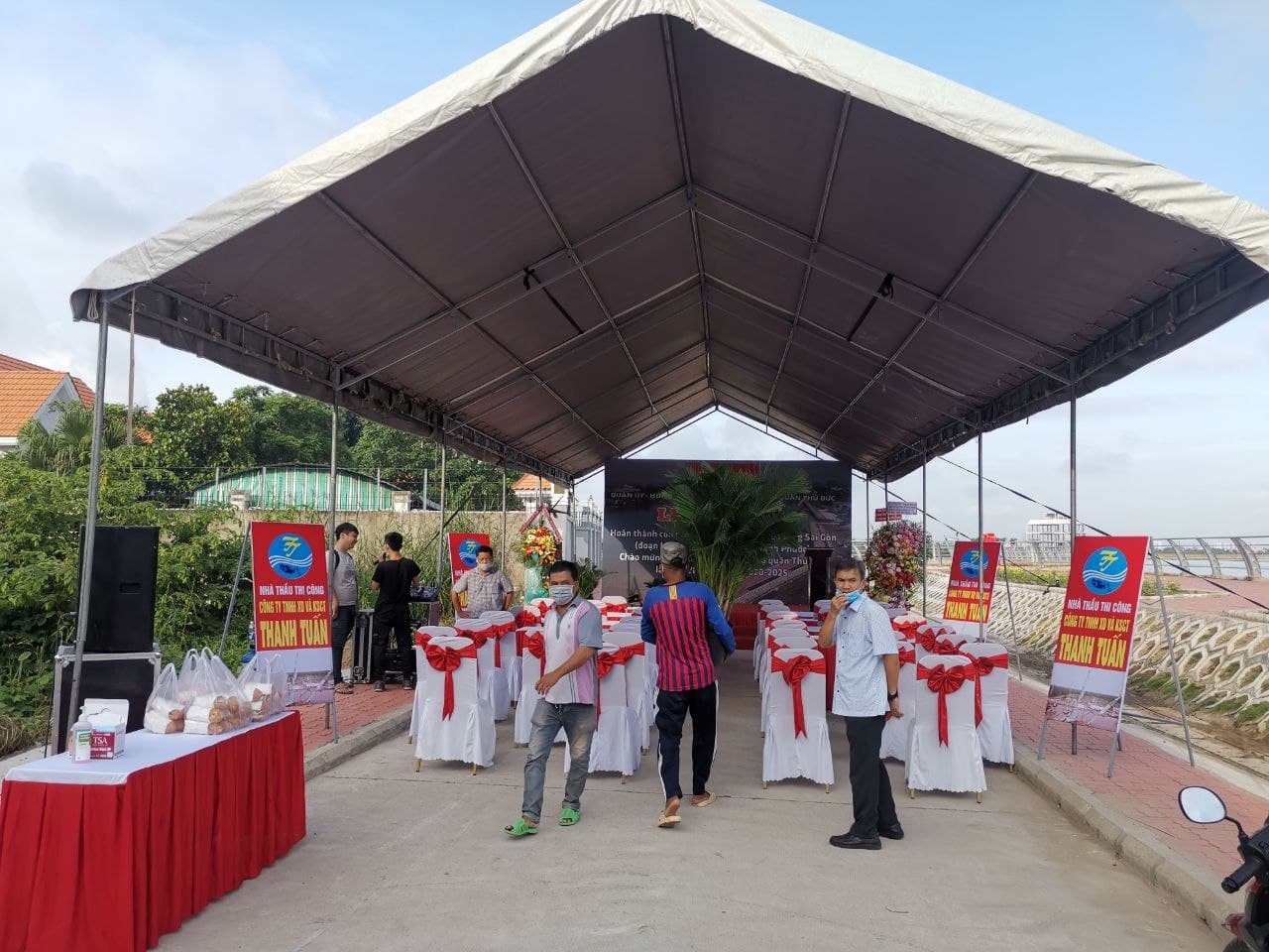 Hướng Dẫn Cách Lựa Chọn Bàn Ghế Tổ Chức Trung Thu Phù Hợp