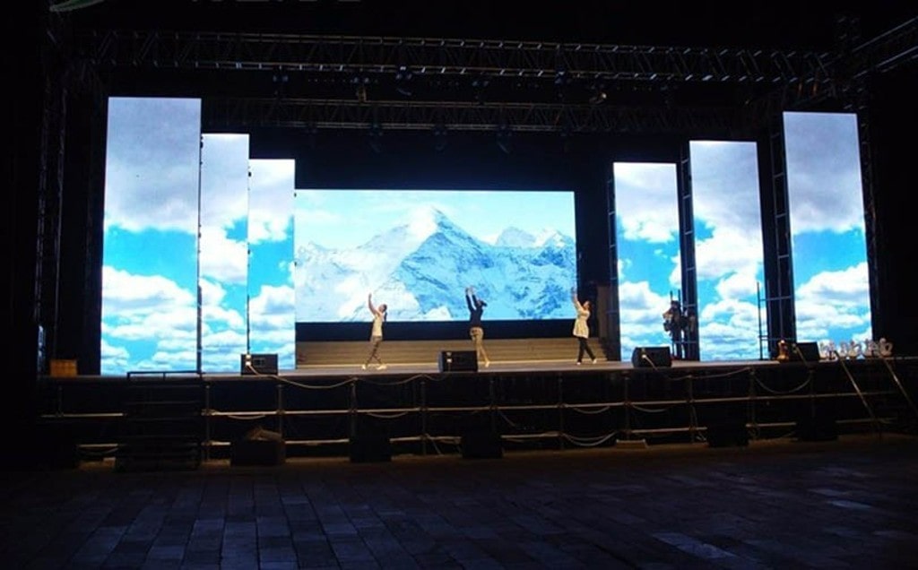 Màn Hình LED Sân Khấu Là Gì? Ưu Điểm Của Màn Hình LED Sân Khấu