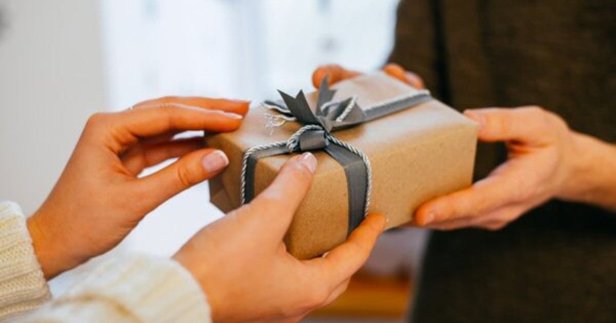 Gợi Ý Top 15+ Quà Tặng 20/10 Cho Nhân Viên Nữ Thiết Thực Gợi Ý Top 15+ Quà Tặng 20/10 Cho Nhân Viên Nữ Thiết Thực