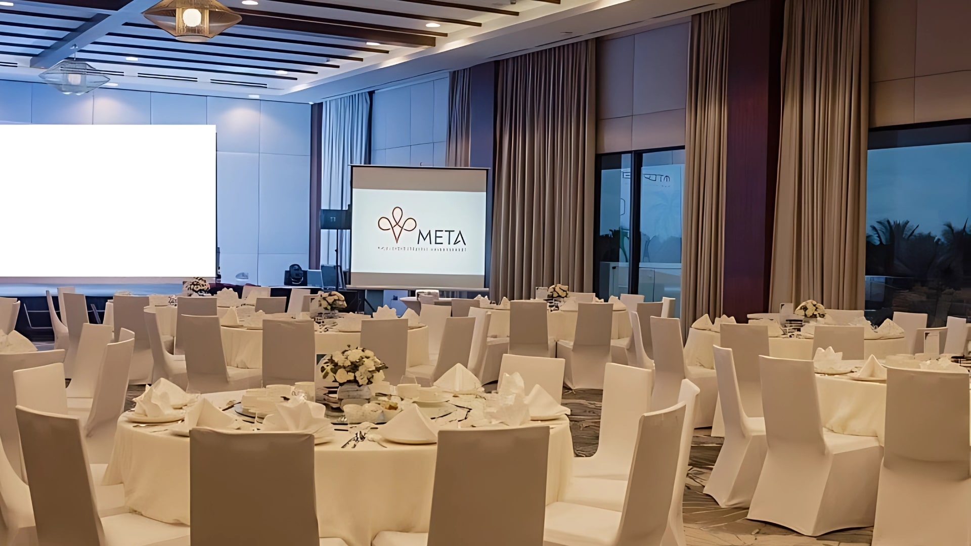 Tại Sao Nên Tổ Chức Tất Niên Công Ty? Ý Nghĩa Và Lợi Ích Không Thể Bỏ Qua