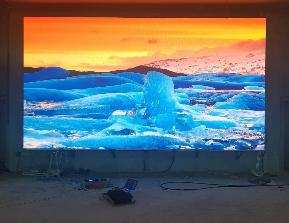 Tuổi Thọ Của Màn Hình LED Kéo Dài Bao Lâu? Mẹo Sử Dụng Màn Hình Bền