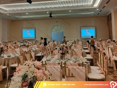 Cho Thuê Màn Chiếu , Máy Chiếu